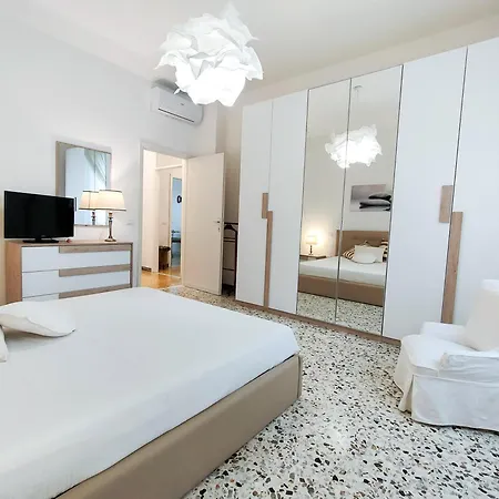 A Casa Di Ezio E Paola Apartmán La Spezia